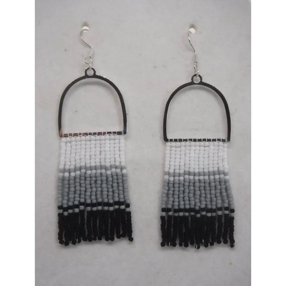 Earrings Beaded Silver w/ White, Gray and Black